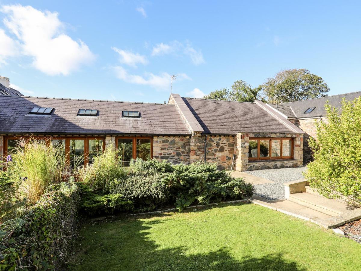 Clynnog House Villa Dwyran Exterior photo