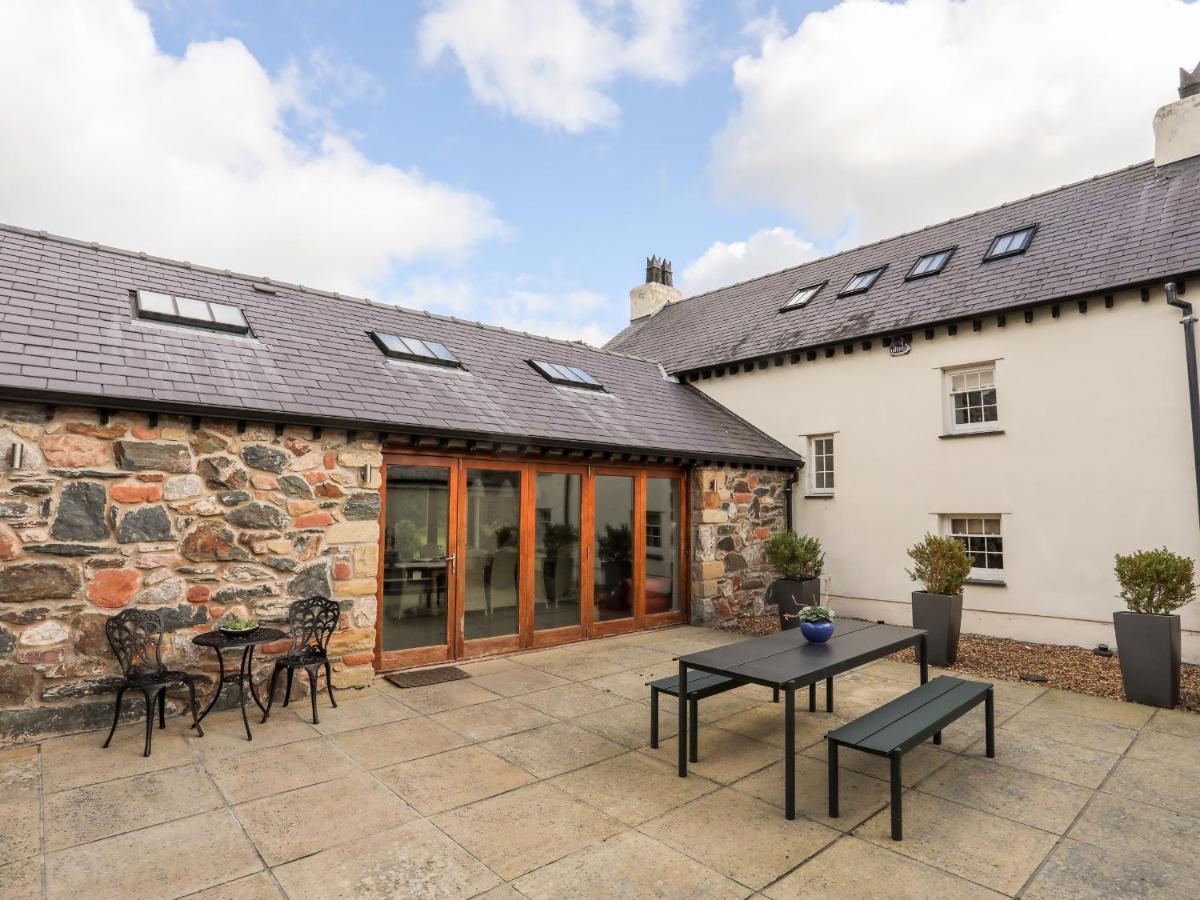Clynnog House Villa Dwyran Exterior photo