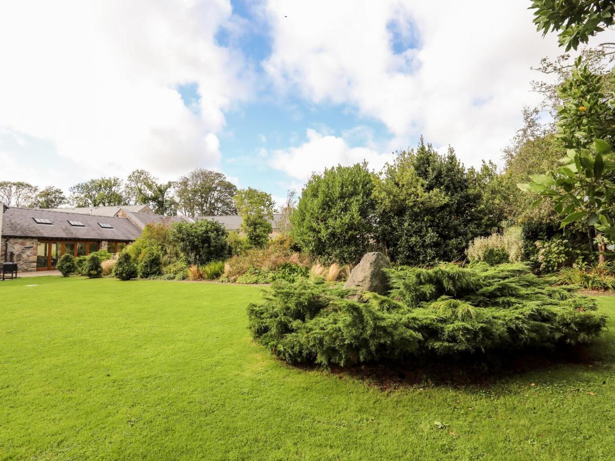 Clynnog House Villa Dwyran Exterior photo