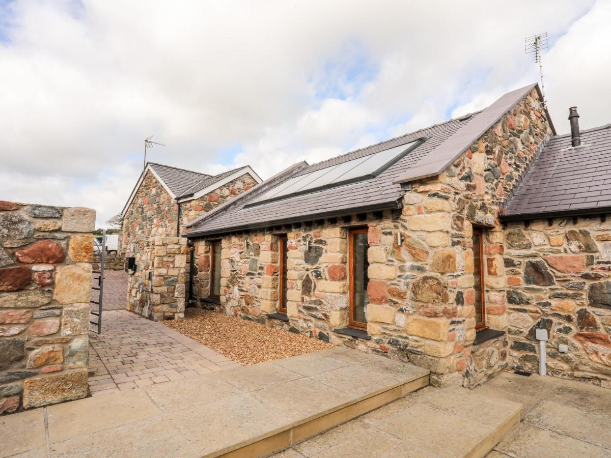 Clynnog House Villa Dwyran Exterior photo